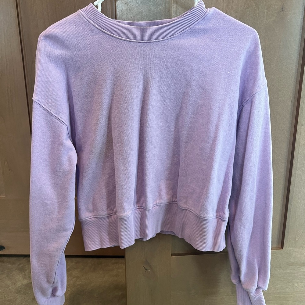 Old Navy Light Purple Crewneck Top